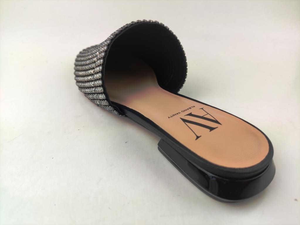 AV6832 BLACK STRASSX_1_D