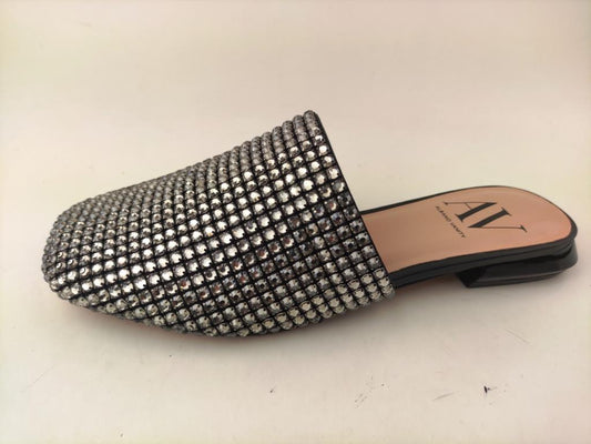 AV6832 BLACK STRASSX