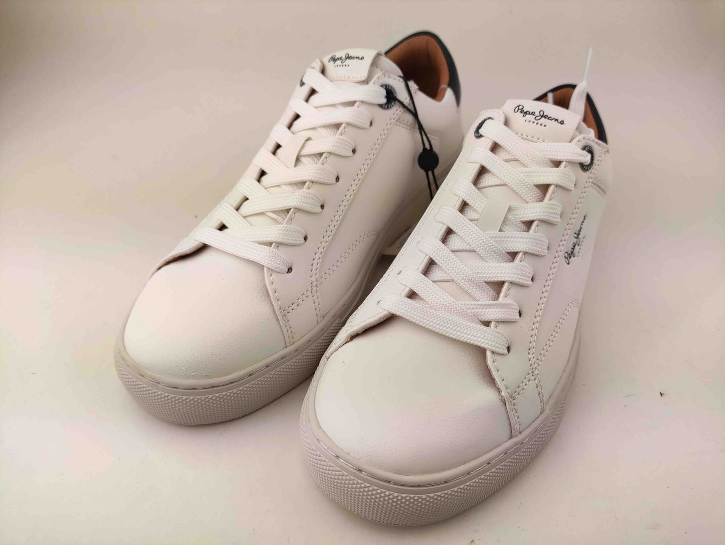 PMS00048 WHITEX_2_P