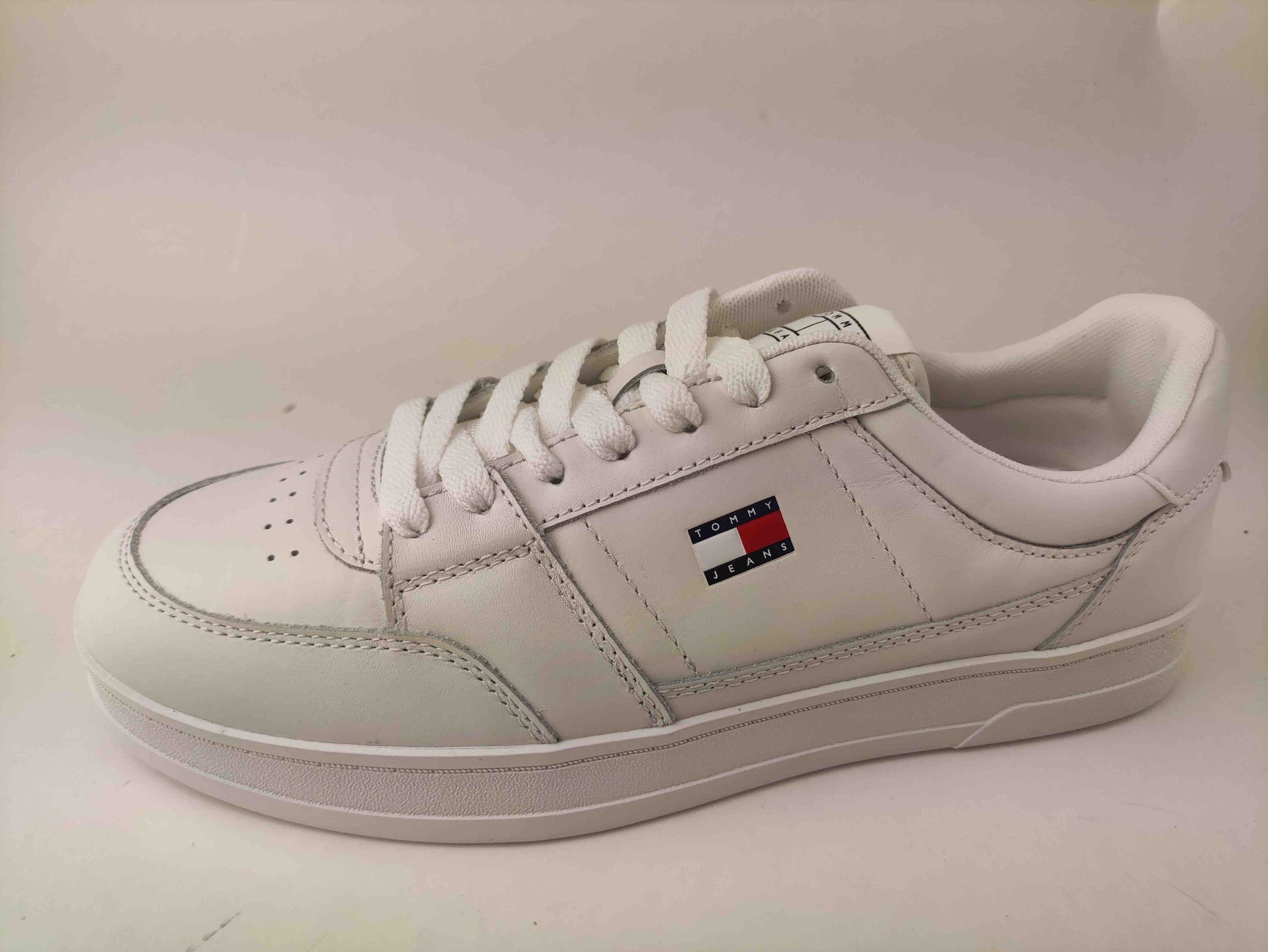 01574 YBL WHITEX
