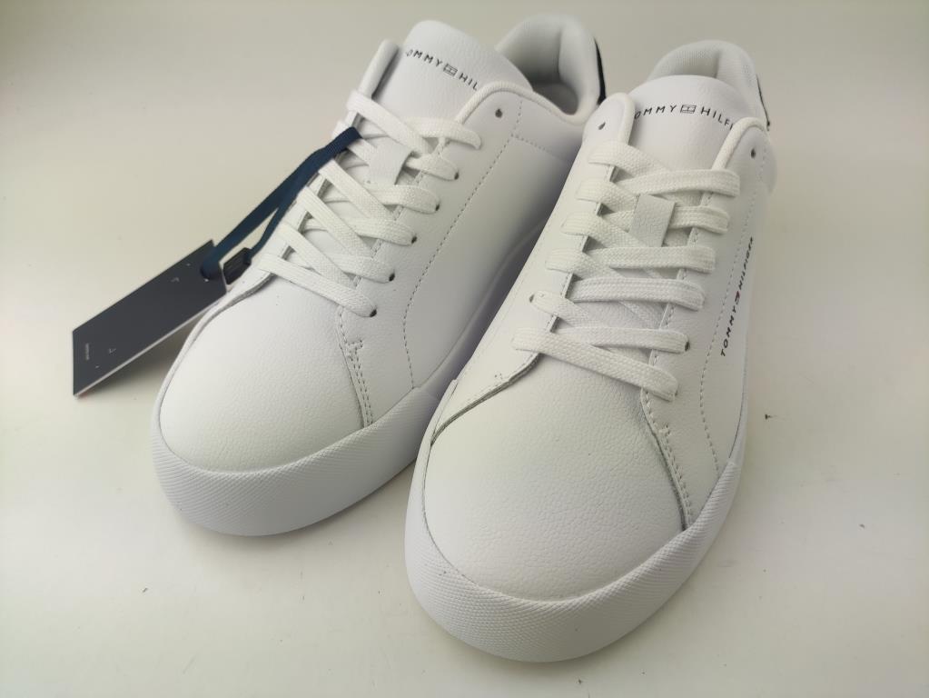 05367 0LD WHITE SKYX_2_P
