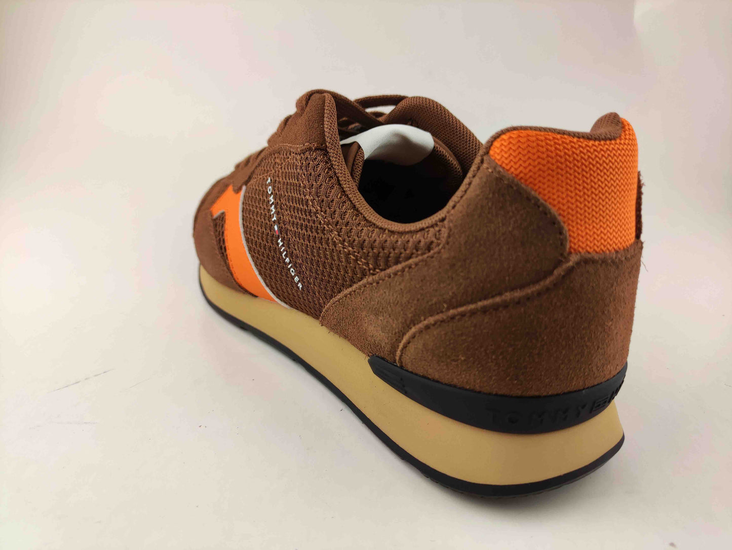 05831 GVQ COCONUT GROVEX_1_P
