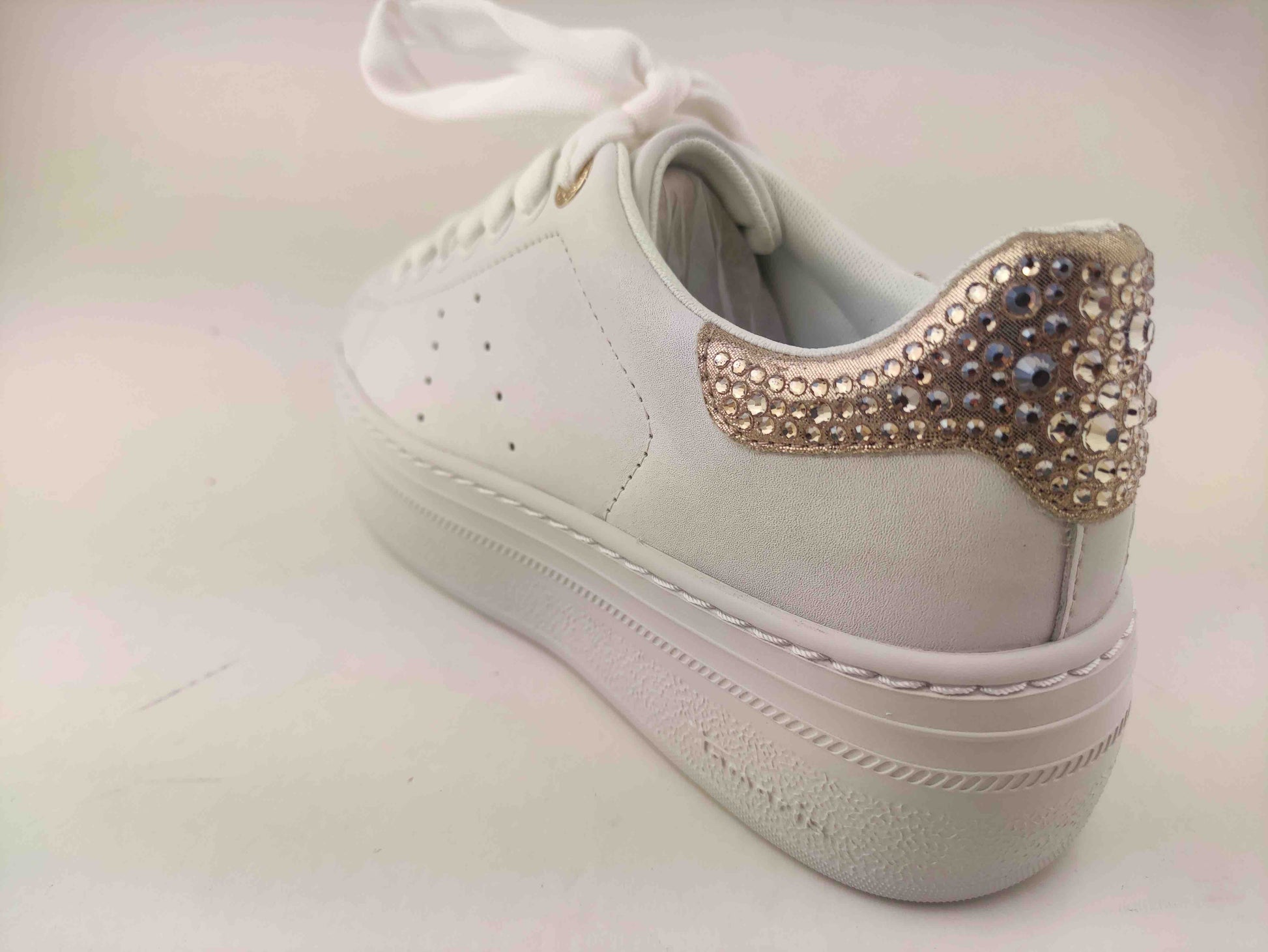 1-23755 WHITE CHAMPAGNEX_1_P