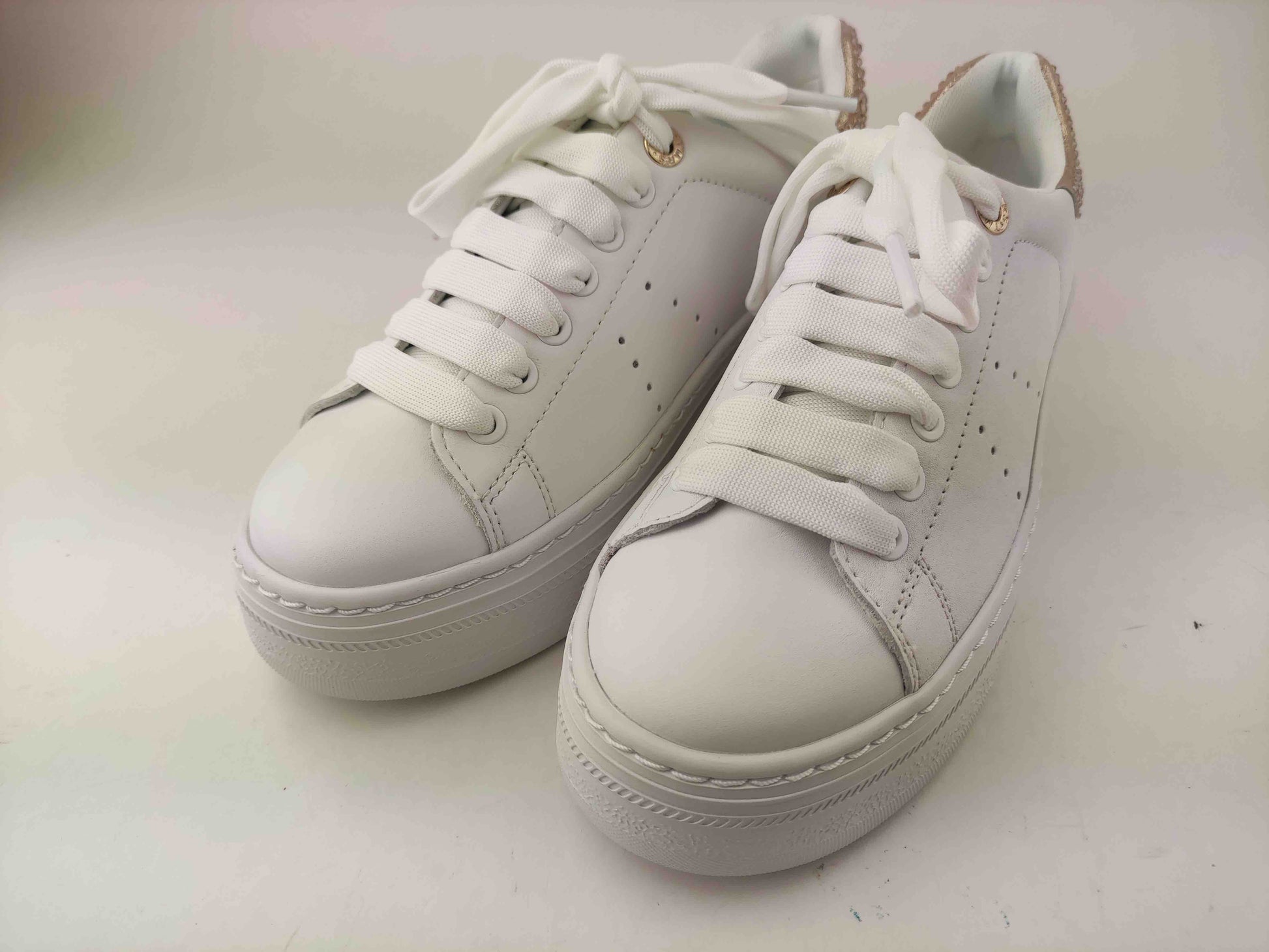 1-23755 WHITE CHAMPAGNEX_2_P