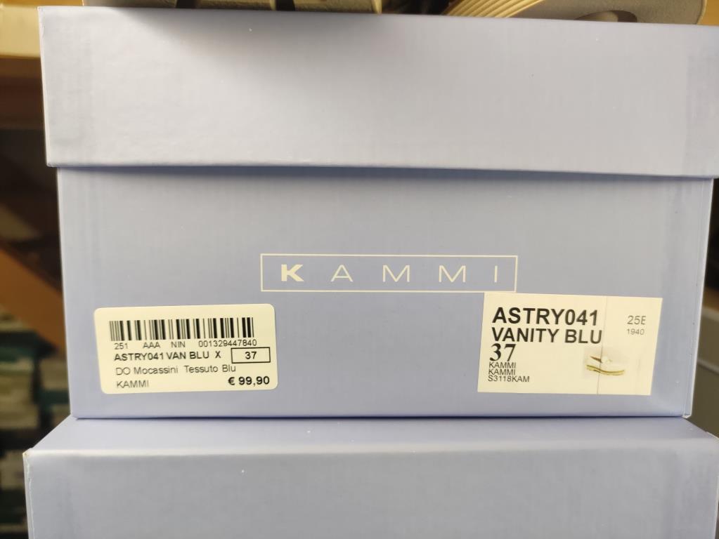 ASTRY041 VAN BLUX_3_P