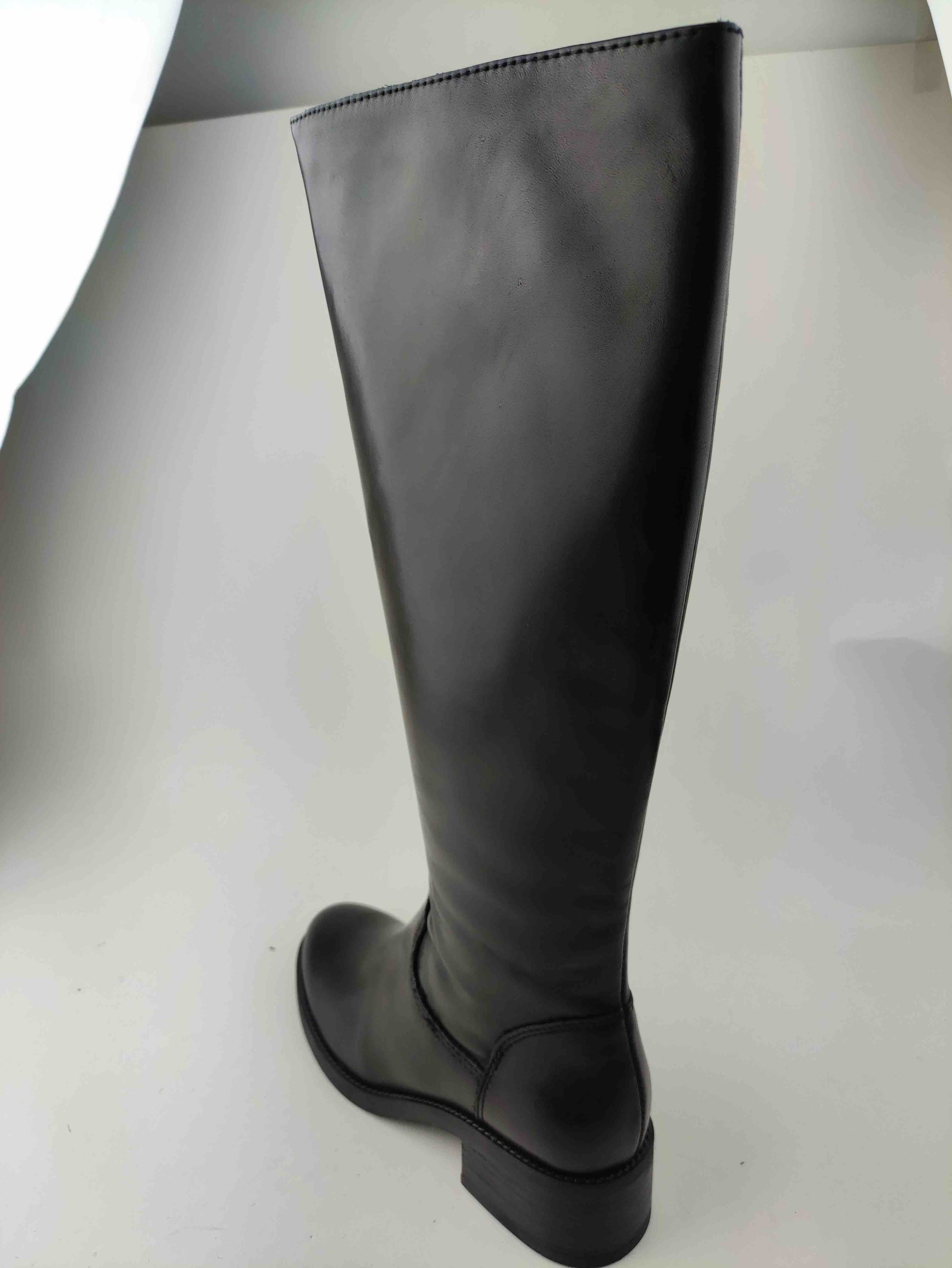 BT5909 VIT NEROX_1_P