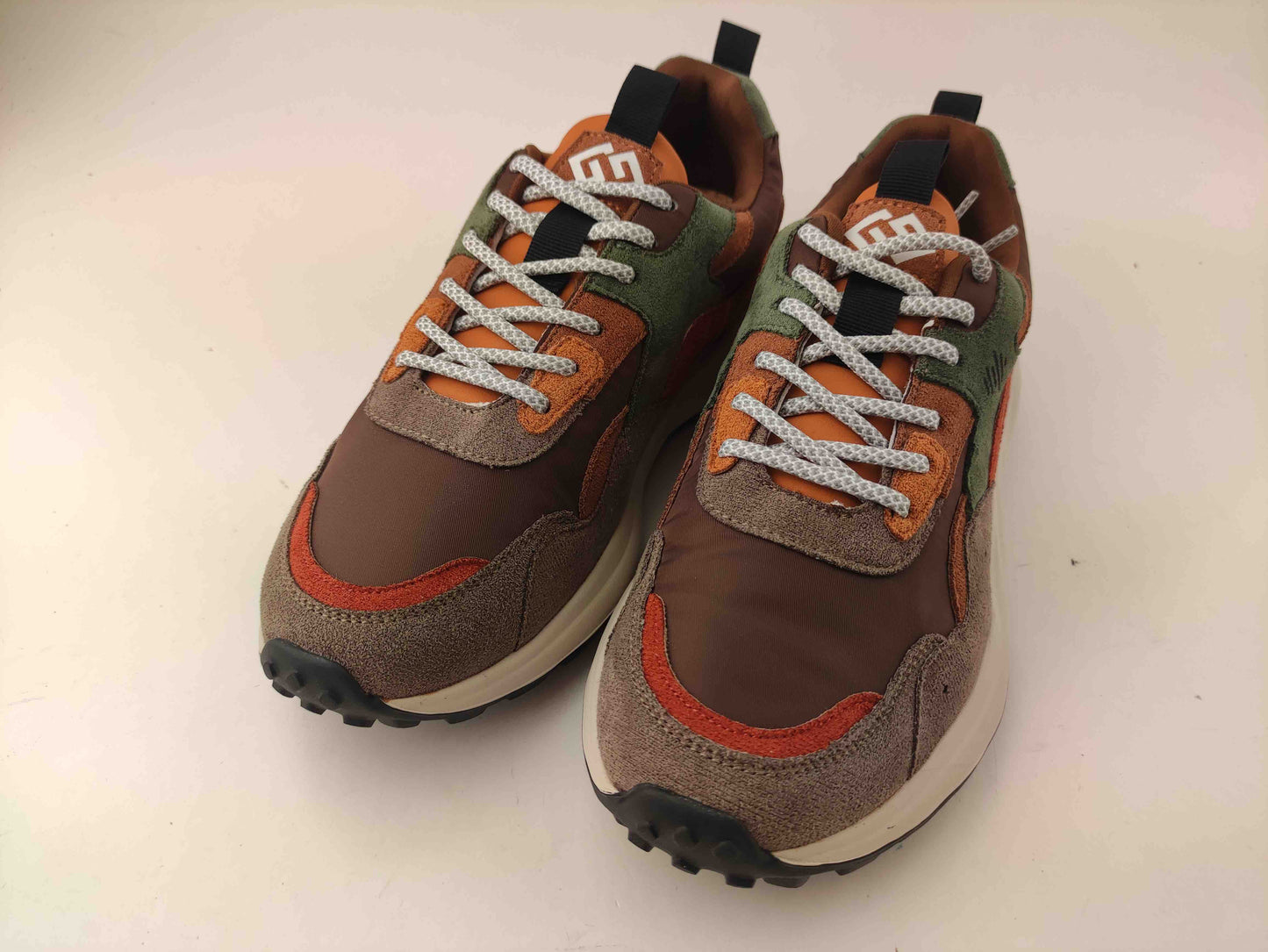 GB1018 BROWNX_2_P