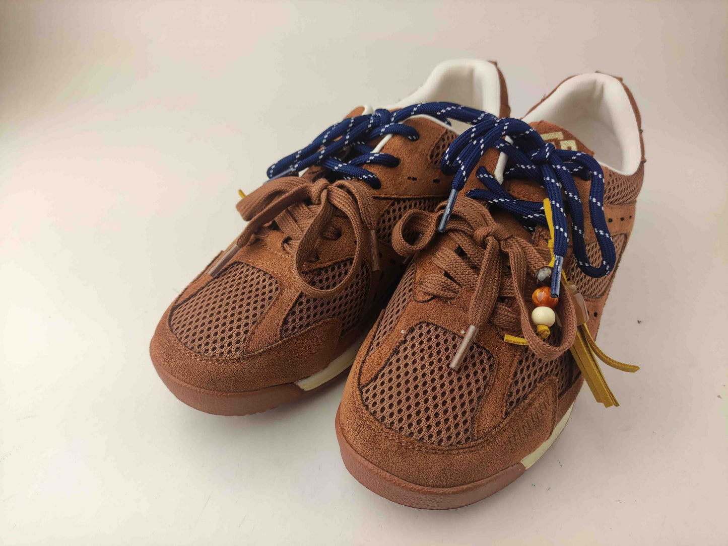 GB1055 BROWNX_2_P