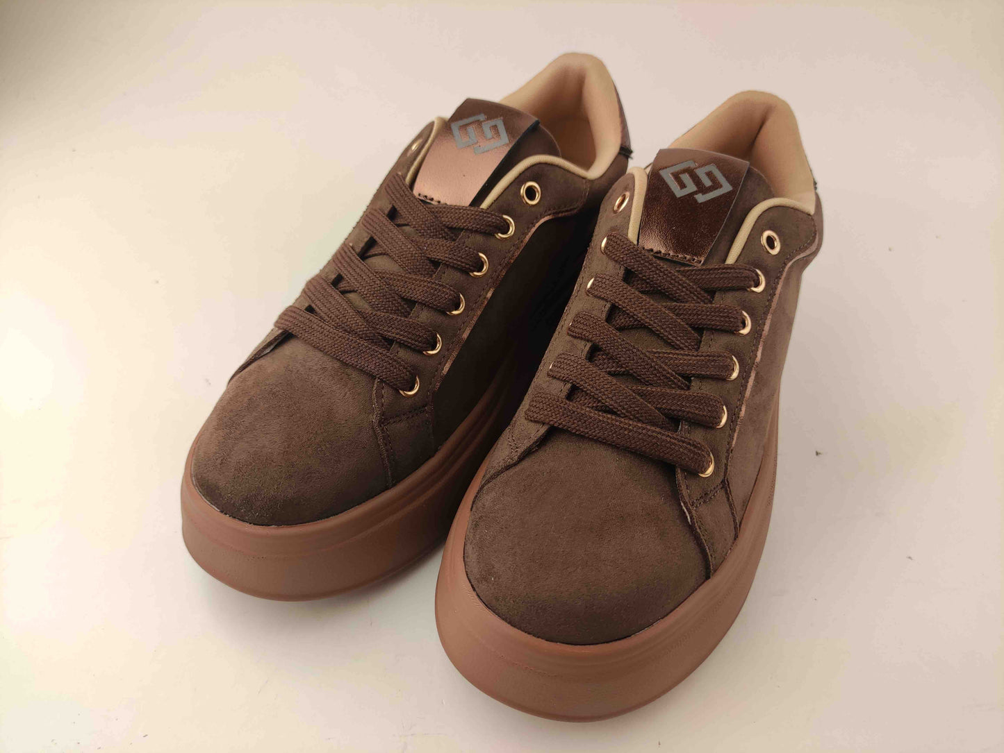 GB973 BROWNX_2_P
