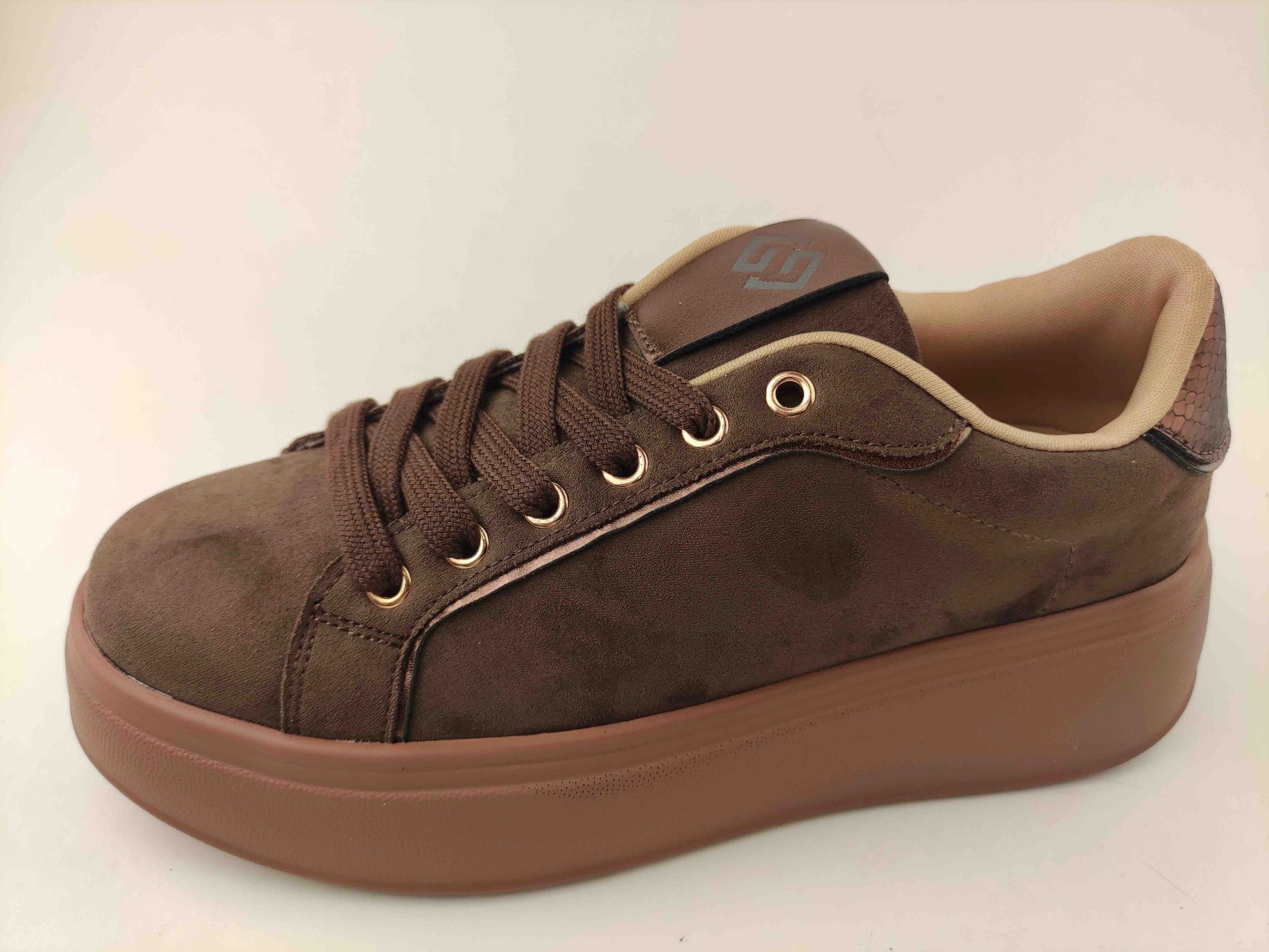 GB973 BROWNX