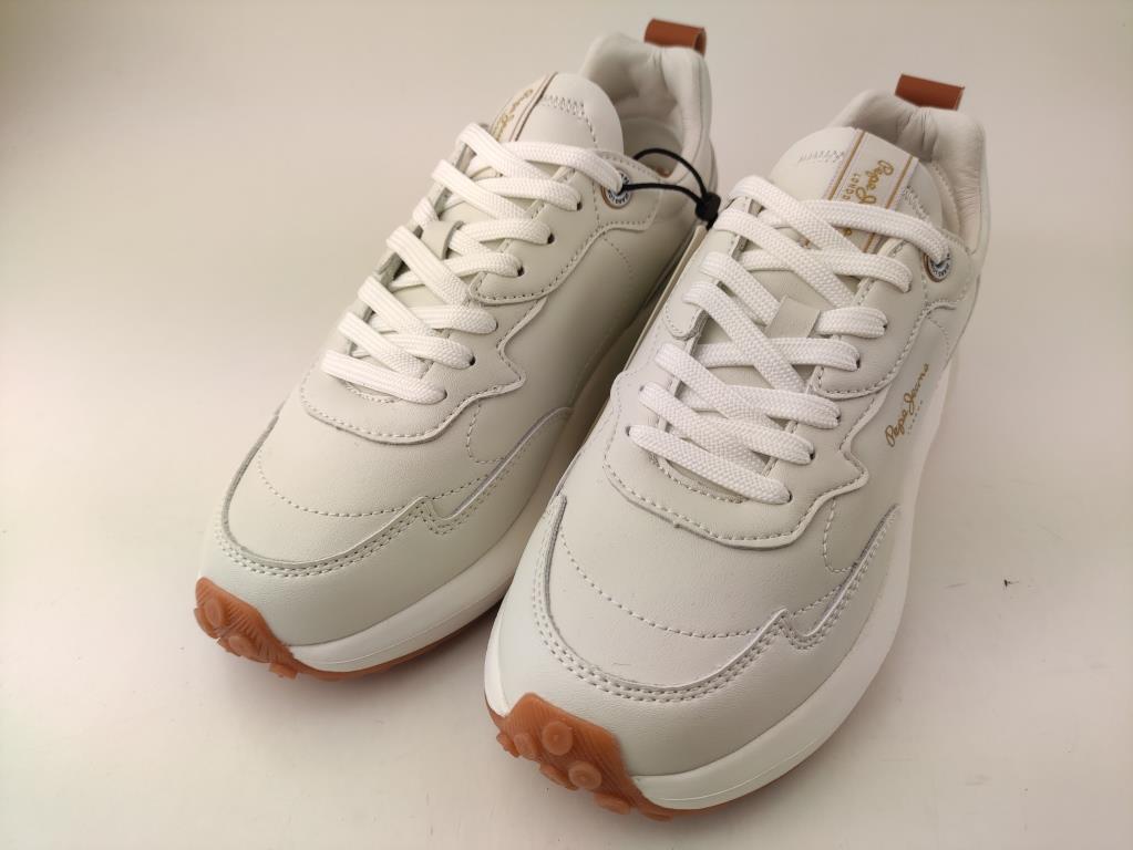 PLS60014 ACTION WHITEX_2_P