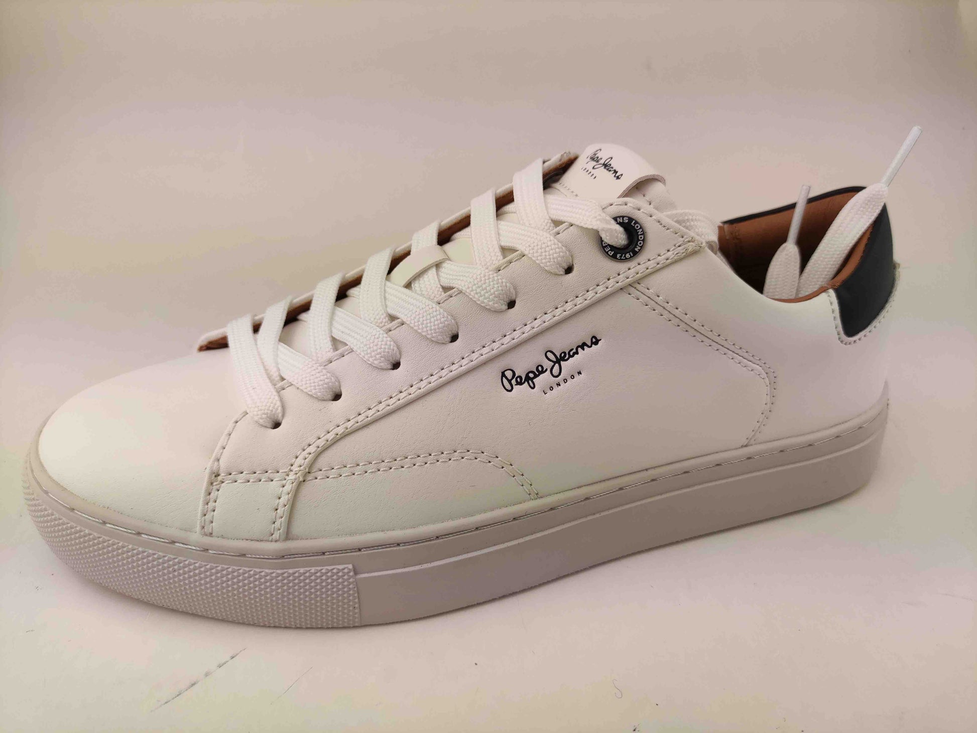PMS00048 WHITEX