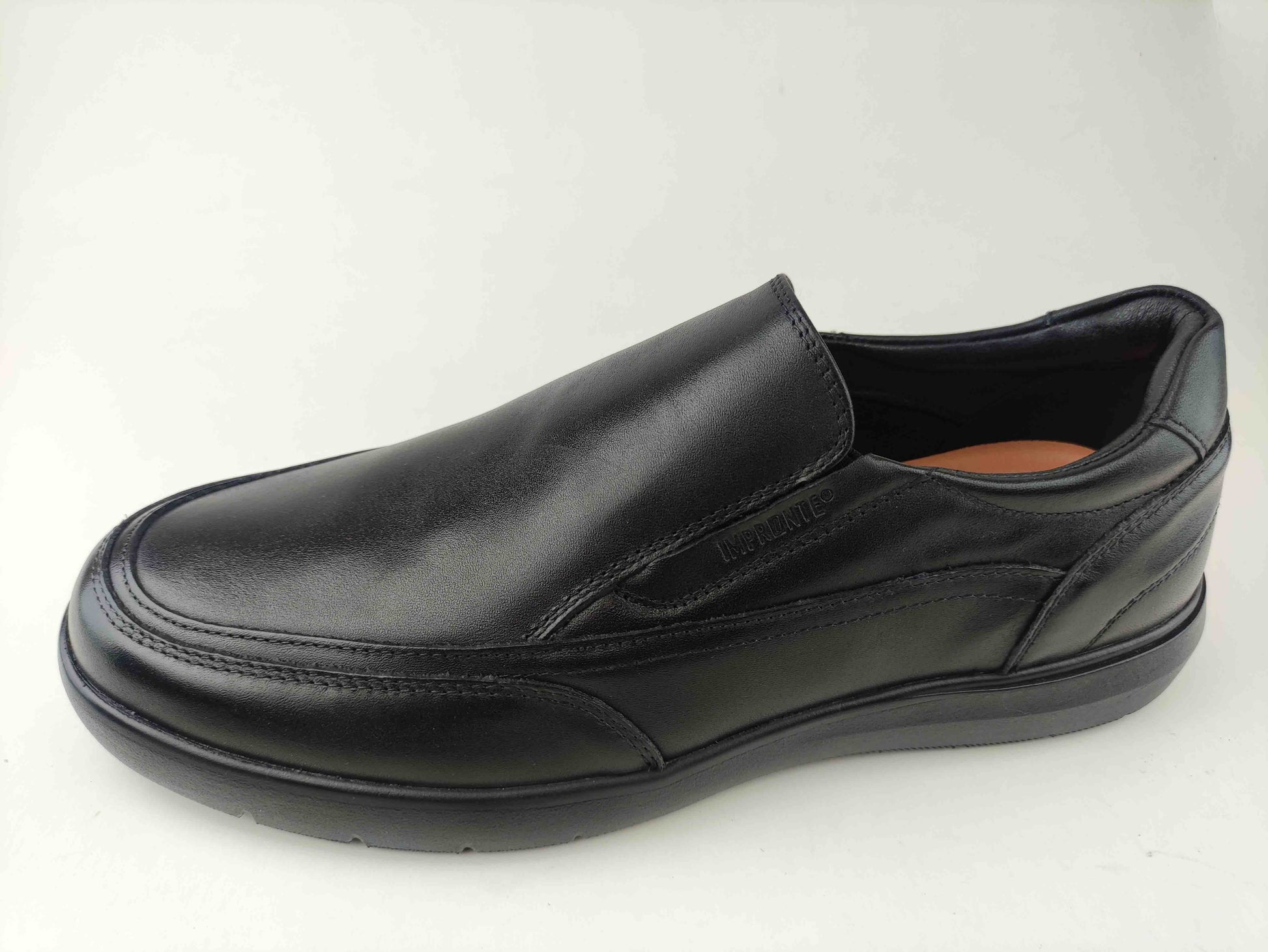 STUCKY SLIP ON BLACKX