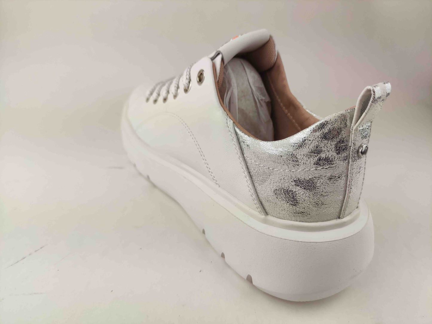 VENIER DERBY WHITEX_1_P
